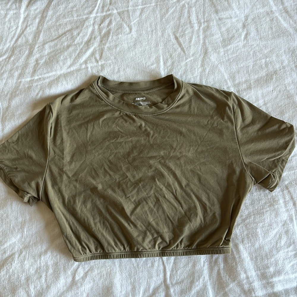 Skims Crop top